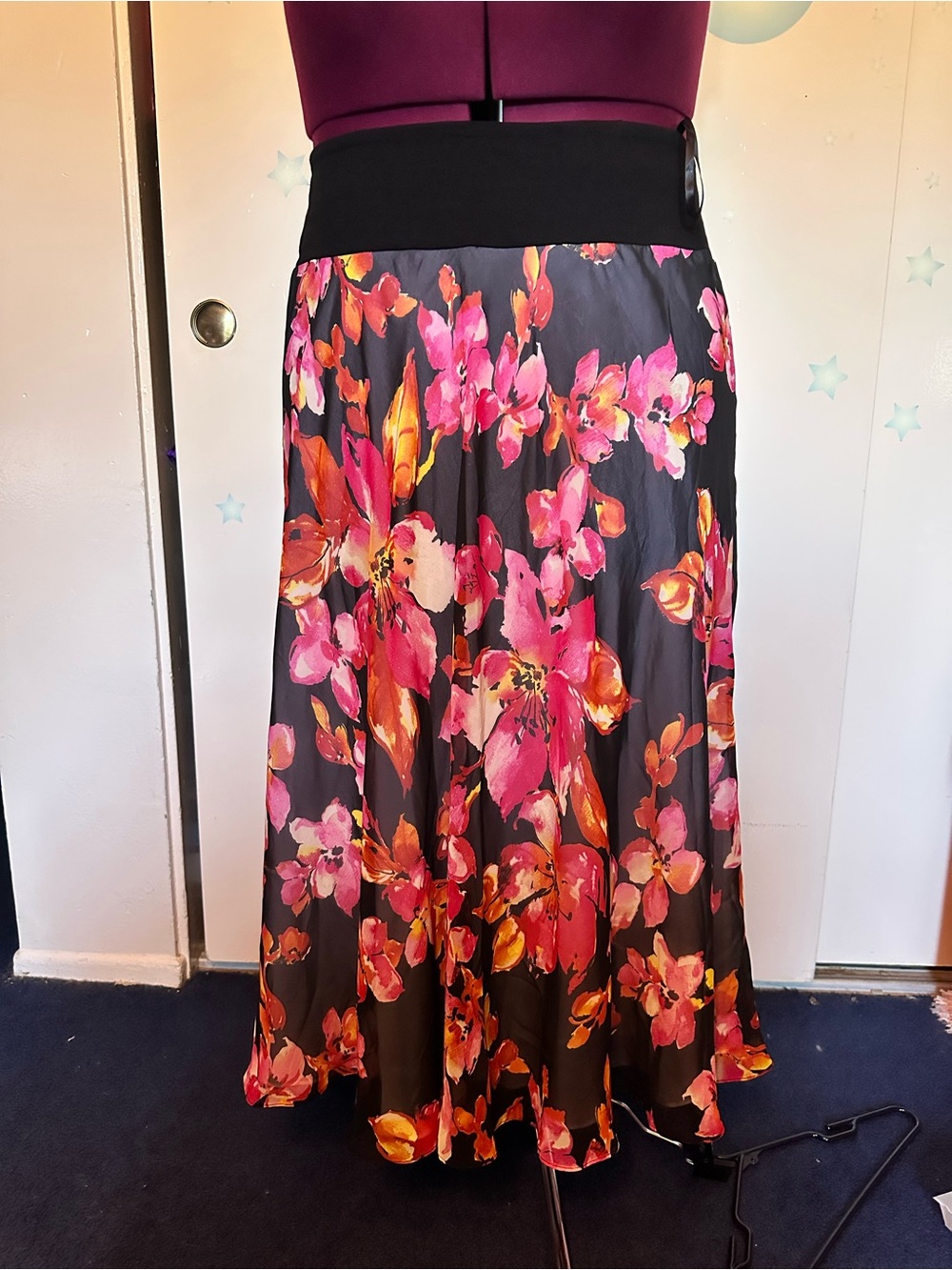 Vintage Jones New York Collection Black Maxi Skirt With Chiffon Floral Print